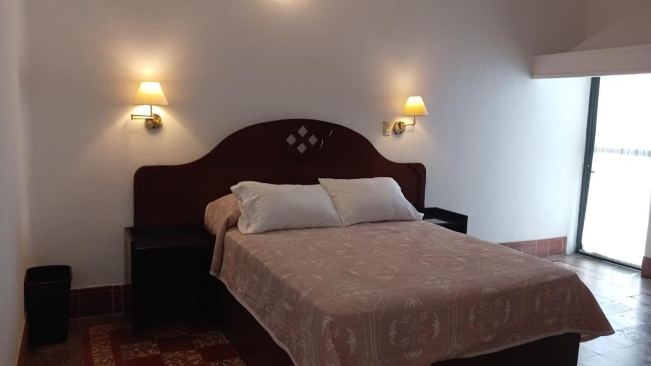 Hotel Marmoy Чолула Екстериор снимка